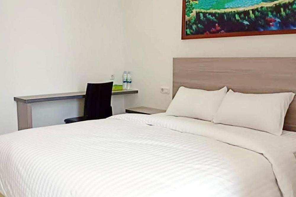Twospaces Living At Maximus Inn Palembang Kültér fotó